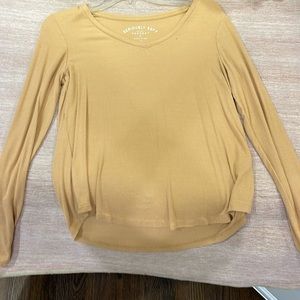 YELLOW AEROPOSTALE PERFECTLY SOFT LONG SLEEVE V-NECK
